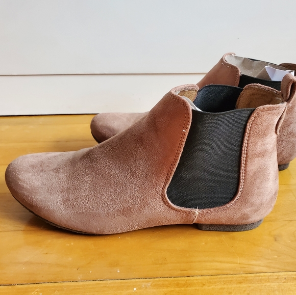 Women's ankle boots - Picture 2 of 3